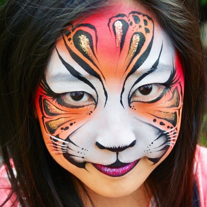 Throwback Thursday.. from 2012!! 😮😍. Inspired by the fabulous @markreidart and Bec Anthony @becstar_tattoos 
#throwbackthursday #lovemyjob #facepainter #facepainting #melbournefacepainter #melbournefacepainting #butterflyfacepainting 
#looneybinproducts #melbournekidsparties #melbournekidsparties #facepaintersofinstagram #onestrokefacepainting #tigerfacepainting #melbourneballoontwister #balloontwistingmelbourne